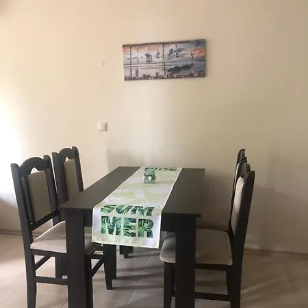 Rich Ii Apartament Ravda